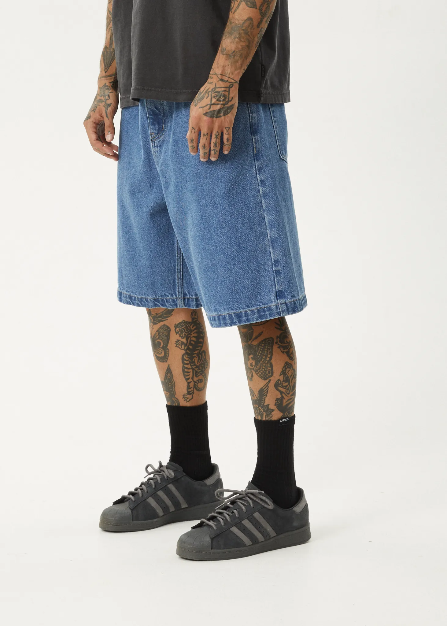 AFENDS Mens Lil C - Denim Baggy Fit Short 22 Inch - Worn Blue