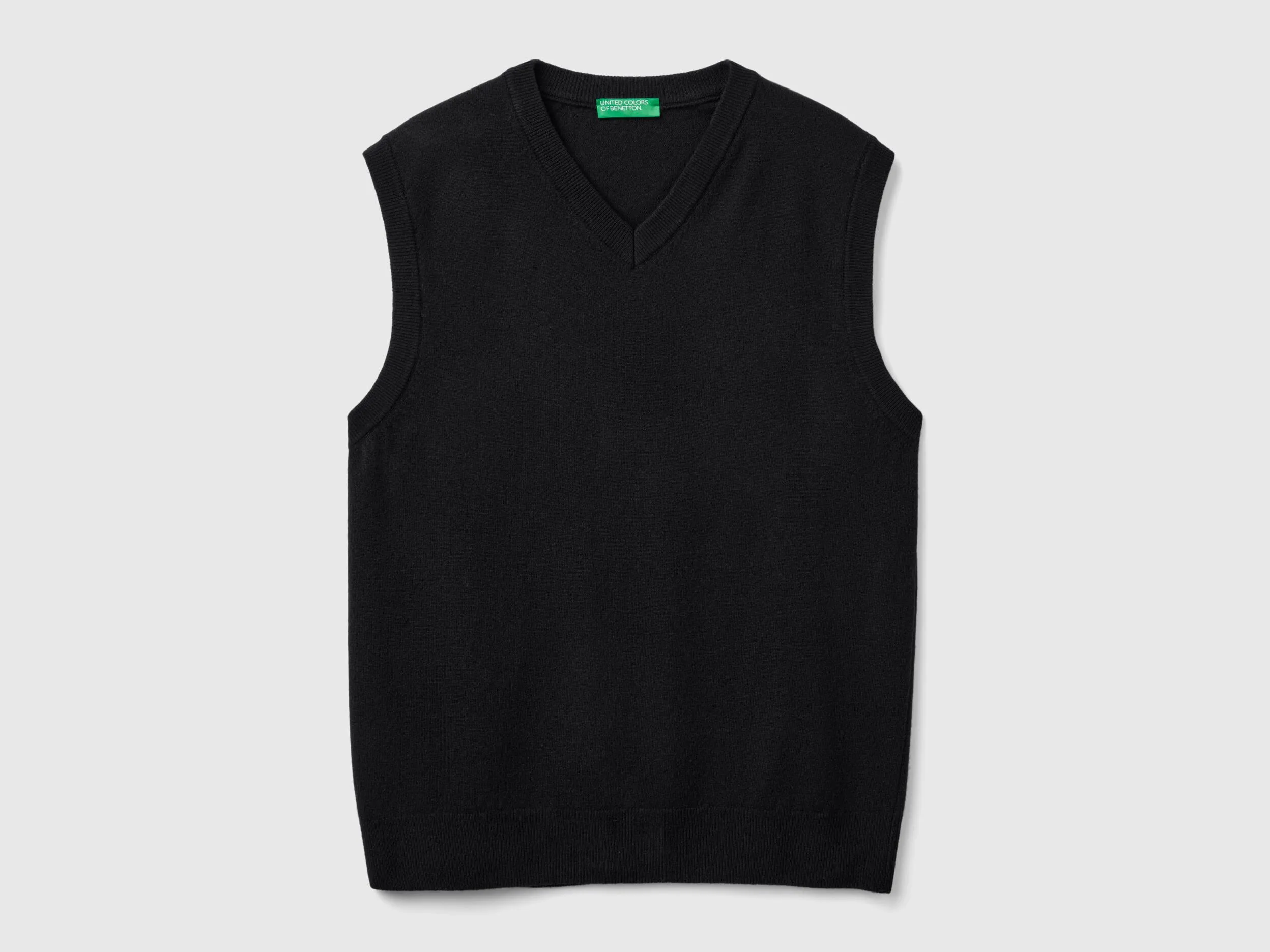 Black vest in pure Merino wool - Black | Benetton