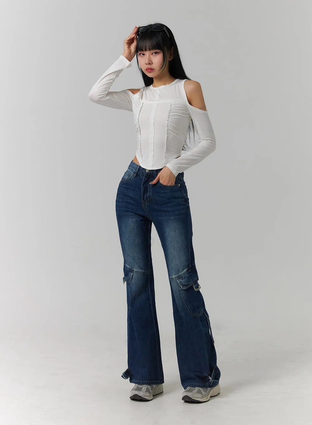 Cut Out Shoulder Long Sleeve Crop Tee CJ418