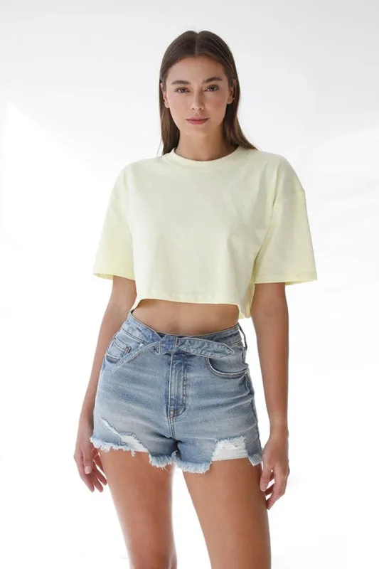 FRONT RIBBON TIE DETAIL SHORTS