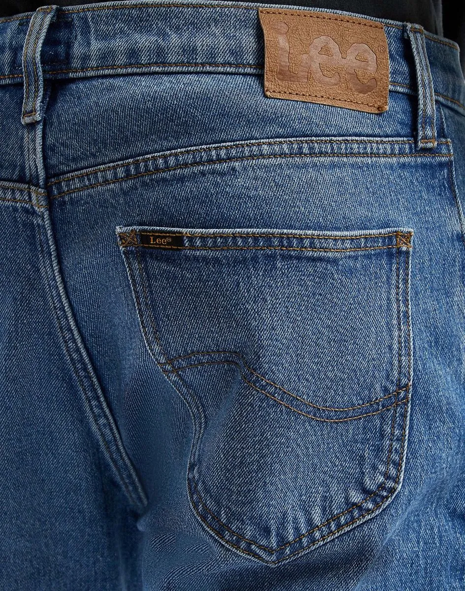 Lee West Relaxed Straight Denim Jeans Into Blue Worn