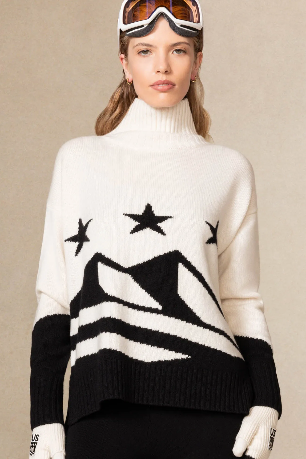 STELLA TURTLENECK CASHMERE SWEATER