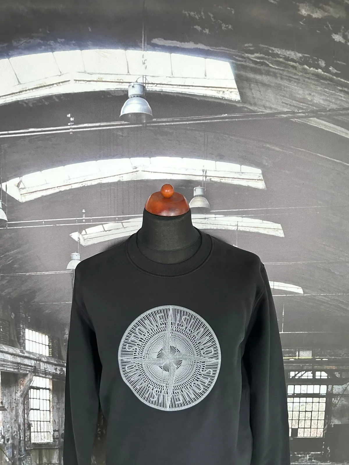 STONE ISLAND INDUSTRIAL ONE PRINT CREWNECK SWEATSHIRT